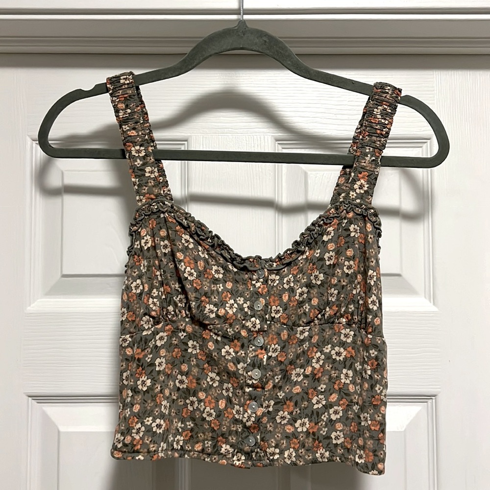NWOT Floral crop top